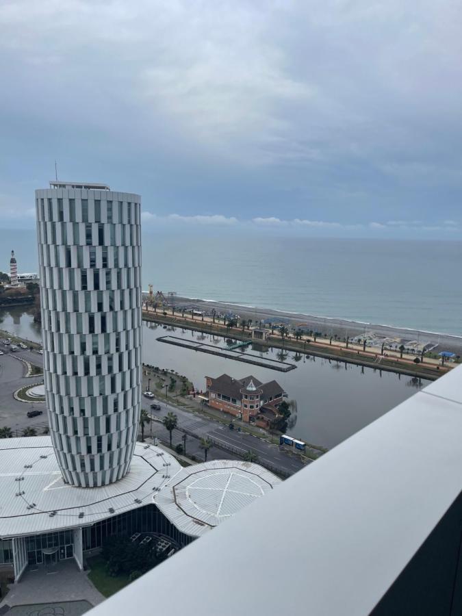 Apartment 16,26,27 Floors In Alliance Palace Batumi Exterior photo