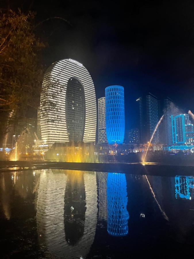 Apartment 16,26,27 Floors In Alliance Palace Batumi Exterior photo