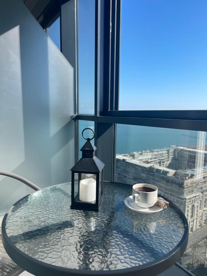 Apartment 16,26,27 Floors In Alliance Palace Batumi Exterior photo