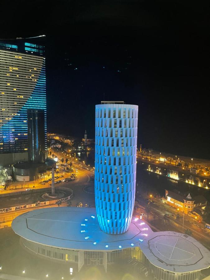 Apartment 16,26,27 Floors In Alliance Palace Batumi Exterior photo